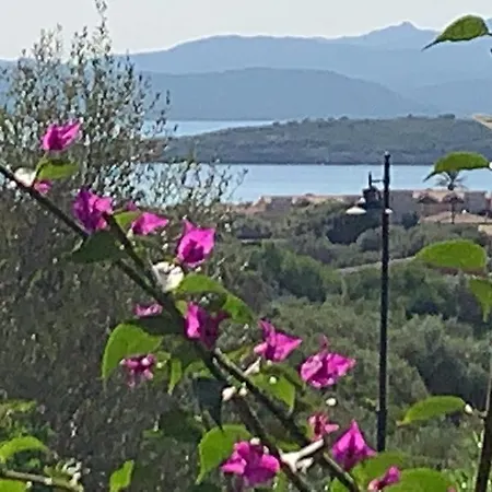 Semesterbostad Casa Adelaide, Oasi Di Pace Con Vista Mare Olbia